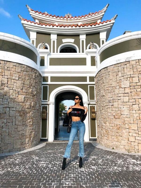 Tăng 2 kg sau Tết, Hoàng Thùy tự tin diện 2 mảnh nhờ body nảy nở bắt mắt-9