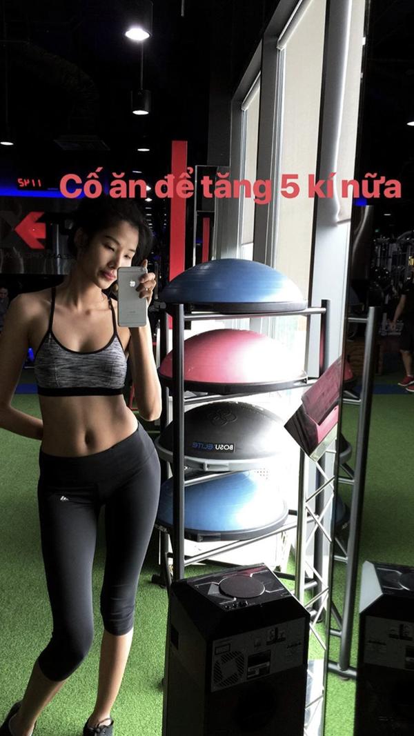 Tăng 2 kg sau Tết, Hoàng Thùy tự tin diện 2 mảnh nhờ body nảy nở bắt mắt-12