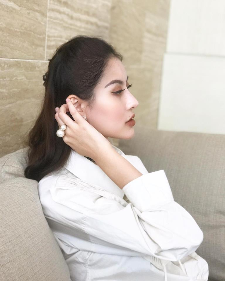 Make up như tượng sáp, Kỳ Duyên - Hà Lade cùng lọt top sao trang điểm xấu tuần qua-1