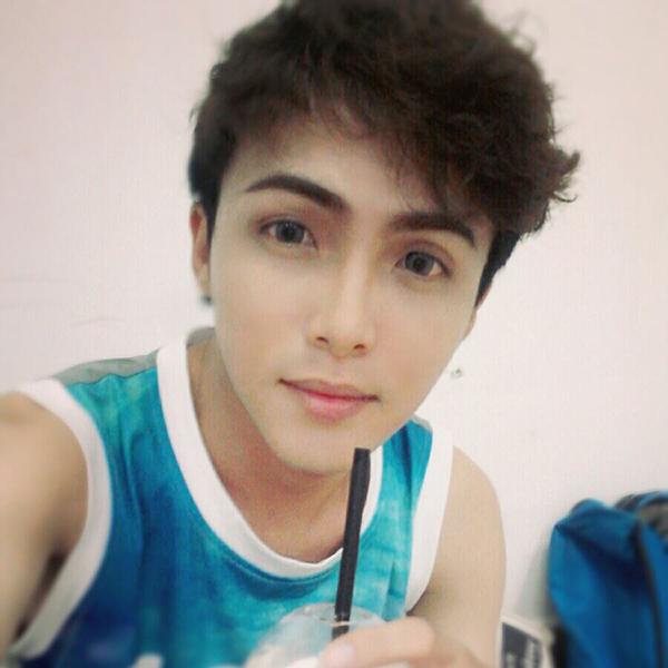 Chưa có ý định chuyển giới: 9X Tiền Giang ngày là nam, đêm là nữ-1