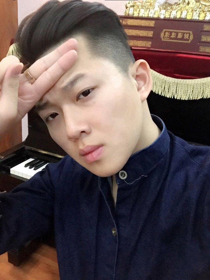 Dân mạng liên tục truy lùng danh tính chú bộ đội vừa hát hay lại cực điển trai-1