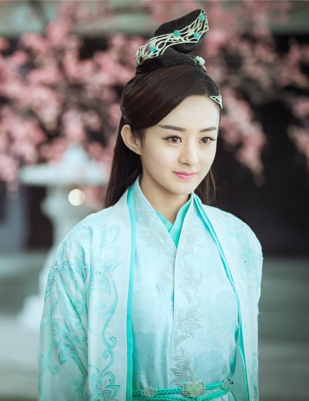 Không chỉ Địch Lệ Nhiệt Ba, nhiều mỹ nhân Hoa ngữ cũng từng để lông mày kim nhể ốc-4