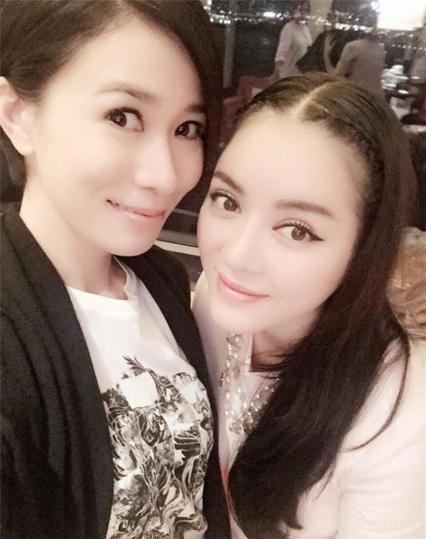 Ngoài Hương Giang Idol - Lukkade, làng giải trí Việt còn nhiều nghệ sĩ tình thân mến thân với sao quốc tế-3