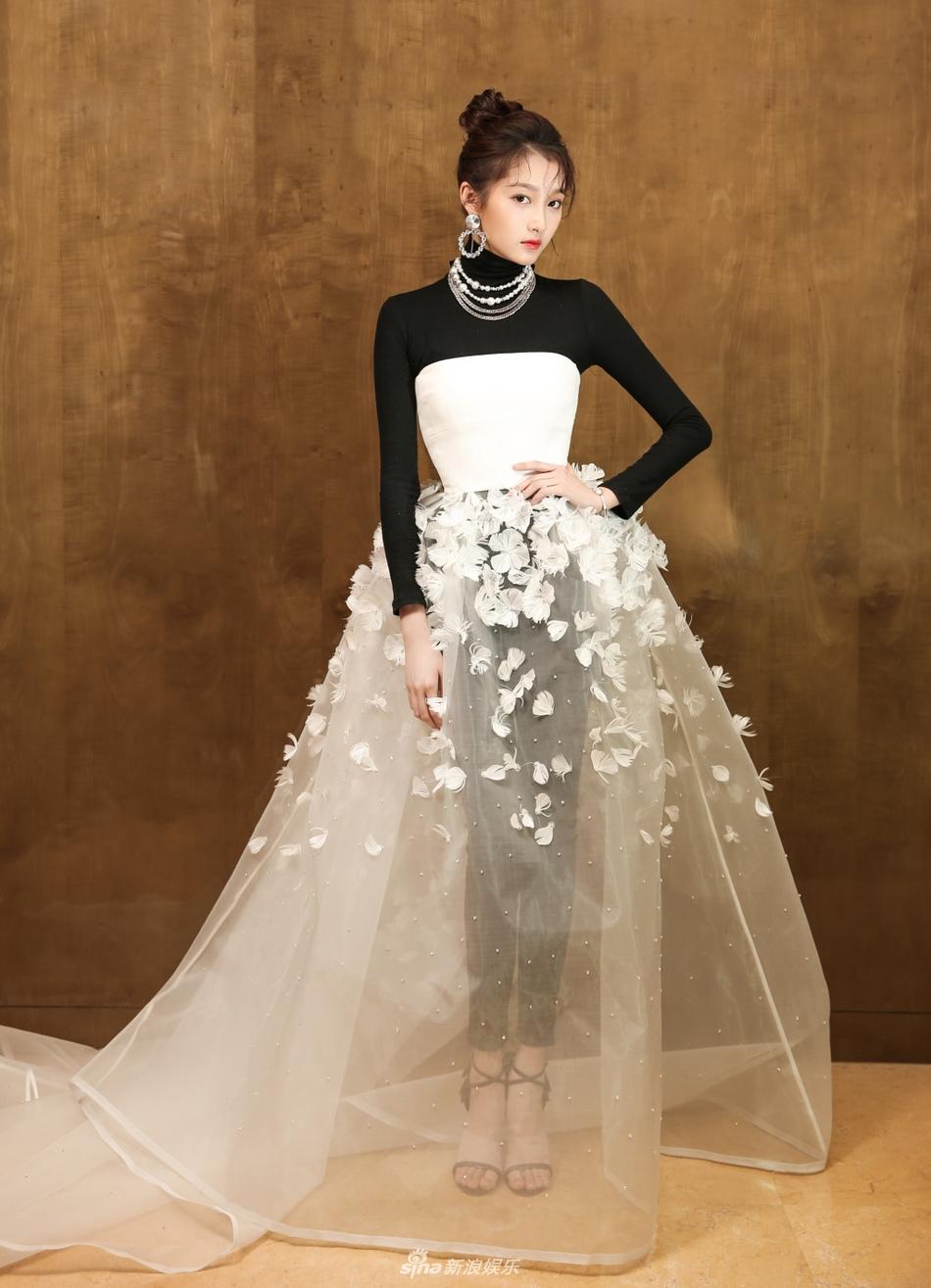 Dương Mịch, Lưu Đào và Hồ Hạnh Nhi đọ sắc bất phân thắng bại trên thảm đỏ-6