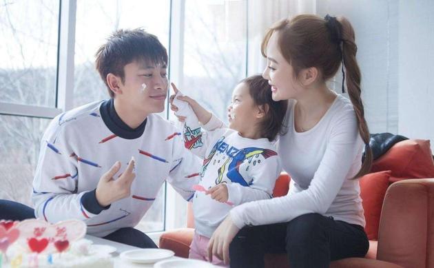 Giả Nãi Lượng và Lý Tiểu Lộ cuối cùng đã ly hôn ?-1