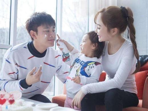 Giả Nãi Lượng và Lý Tiểu Lộ cuối cùng đã ly hôn ?