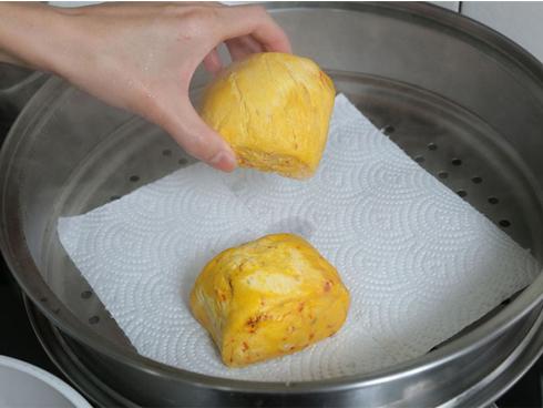 Bạn phải biết những công dụng hay ho của khăn giấy trong nhà bếp