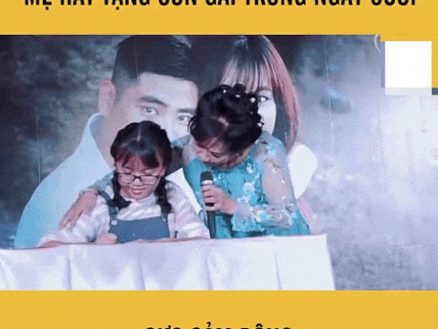 Cất công dàn dựng kịch bản hát tặng con trong ngày cưới bà mẹ này khiến triệu người cảm động
