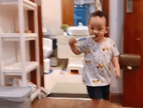 Hai năm làm mẹ đơn thân, hot mom Ly Kute nuôi bé Khoai Tây thành sao nhí đáng yêu không ngờ