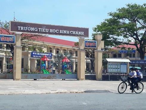 Vụ cô giáo bị buộc quỳ gối: Nhà trường và phụ huynh họp khẩn