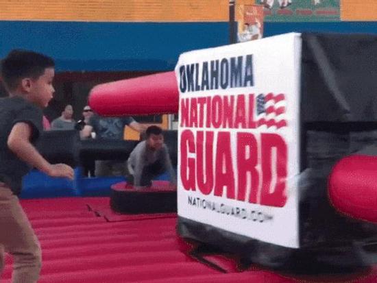 Những tai nạn 'oái oăm' của đám nhóc tì siêu quậy