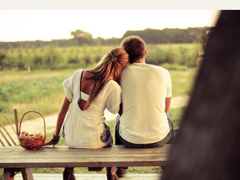 Từ bỏ nỗi day dứt khi làm người thứ ba, chúng tôi học cách làm bạn để giữ lại tình yêu cho mình