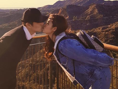 Tin sao Việt: Đông Nhi khóa môi Ông Cao Thắng ngọt ngào giữa thiên nhiên