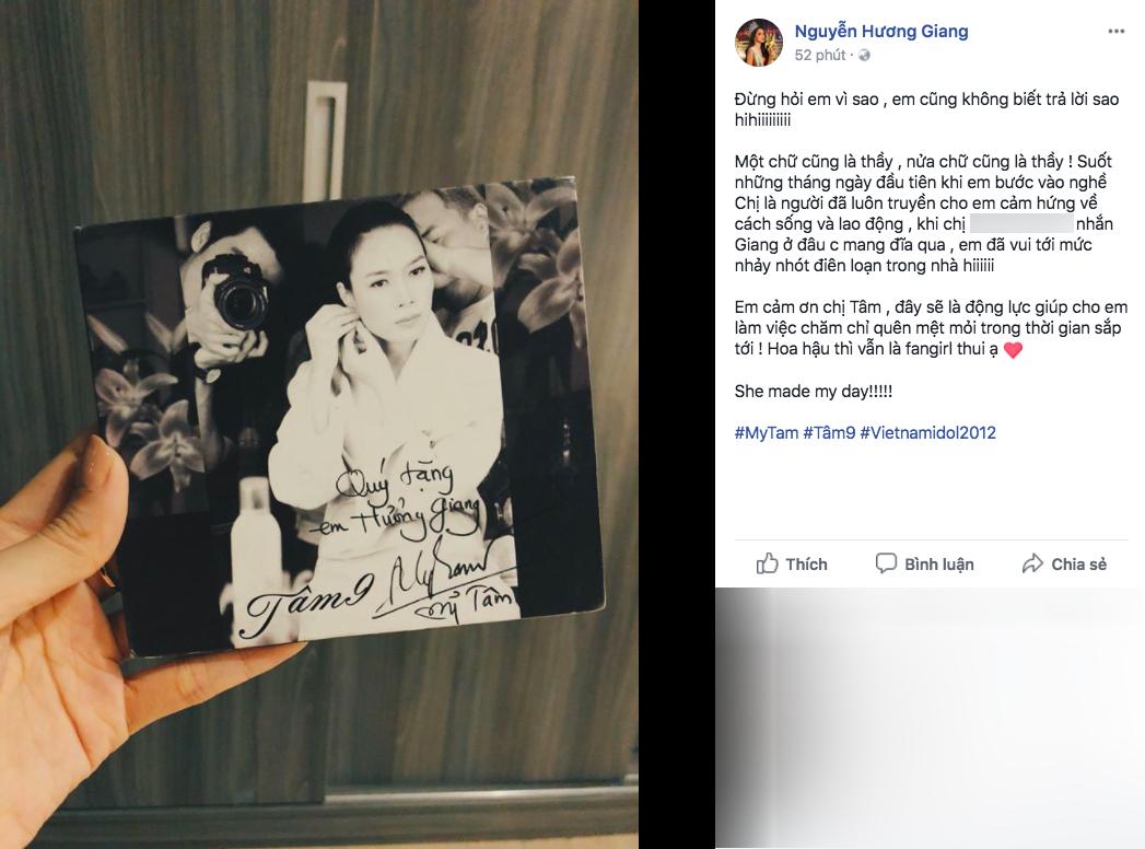 Được Mỹ Tâm ký tặng CD Tâm 9, Hương Giang hóm hỉnh: Hoa hậu thì vẫn là fangirl thôi-1