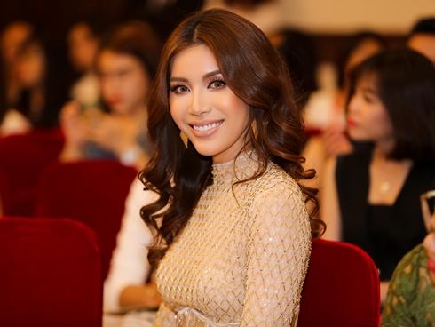 Minh Tú: 'Khi đã ngồi ghế nóng sẽ có trách nhiệm để ghế không bị lung lay'