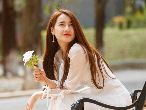 Nhã Phương than thở 'muốn gục ngã' khiến người hâm mộ lo lắng