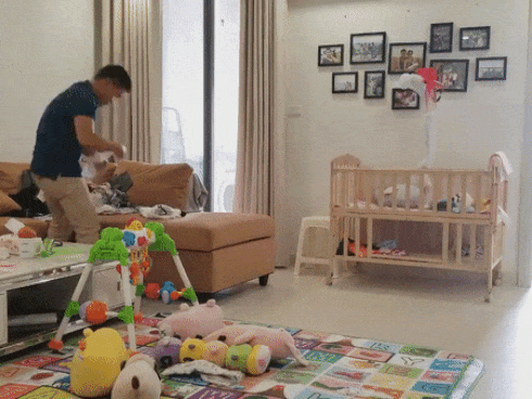 Anh chồng khiến mọi chị em khao khát khi dành cả ngày nghỉ dọn dẹp nhà cửa cho vợ