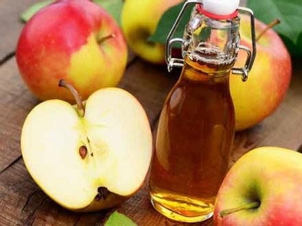 10 mẹo làm đẹp tại nhà với giấm táo