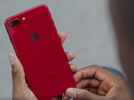 Video đập hộp iPhone 8 Plus Đỏ siêu 'hot'