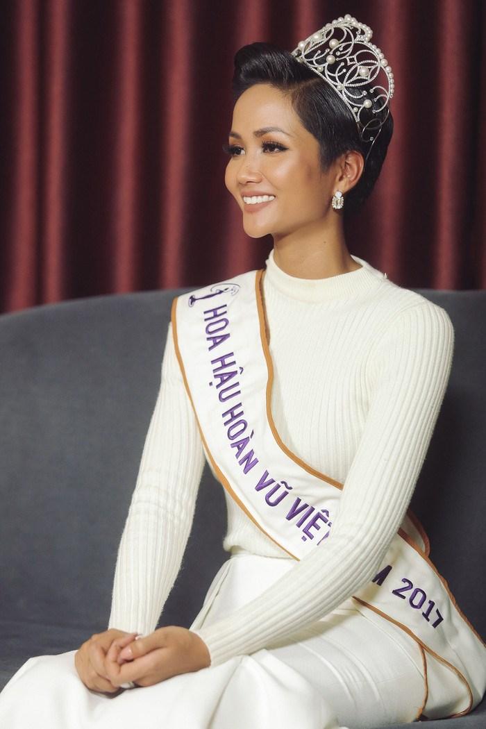 Hoa hậu H'Hen Niê được chuyên gia sắc đẹp dự đoán lọt vào top 5 Miss Universe 2018