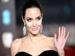 Angelina Jolie dẫn đầu danh sách phụ nữ được ngưỡng mộ nhất thế giới