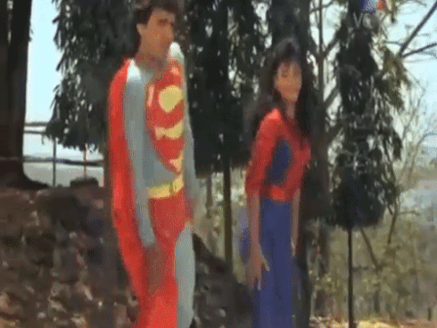 Chỉ có thể là phim Ấn Độ: Superman và Spiderman phiên bản 'lầy lội'