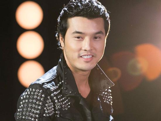 Dân mạng thốt lên 'giọng ca huyền thoại' khi nghe Ưng Hoàng Phúc cover hit cách đây 14 năm