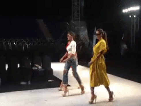 Tái xuất sàn runway, bộ ba 'nhà Miss' H'Hen Niê - Hoàng Thùy - Mâu Thủy catwalk đỉnh cao