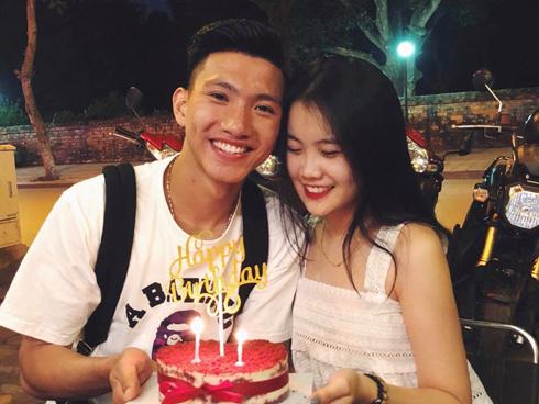 Cầu thủ Đoàn Văn Hậu công khai bạn gái trong ngày sinh nhật?