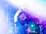 Anh trai tới Trung Đông để tìm hiểu về cái chết của DJ Avicii