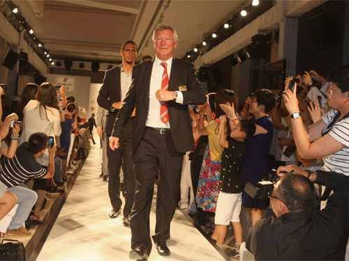 Vẻ tự tin của Sir Alex nhận được rất nhiều tràng vỗ tay tán dương từ quan khách thượng lưu tại sự kiện.