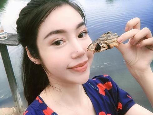 Tin sao Việt: Elly Trần tiết lộ về 'khẩu phần ăn kiêng' khiến người xem bật cười