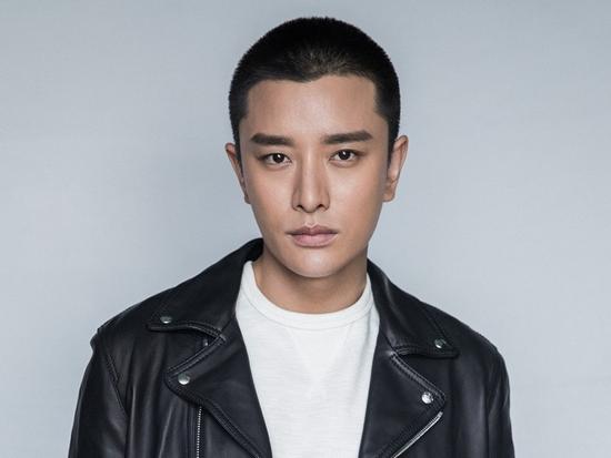 Giả Nãi Lượng 'xuống tóc' sau scandal Lý Tiểu Lộ ngoại tình, vẫn liên tục né tránh truyền thông khác hẳn vợ