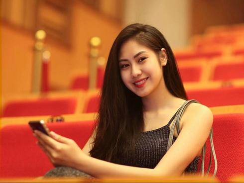 Nhan sắc đời thường của hoa khôi Học viện Âm nhạc Quốc gia Việt Nam