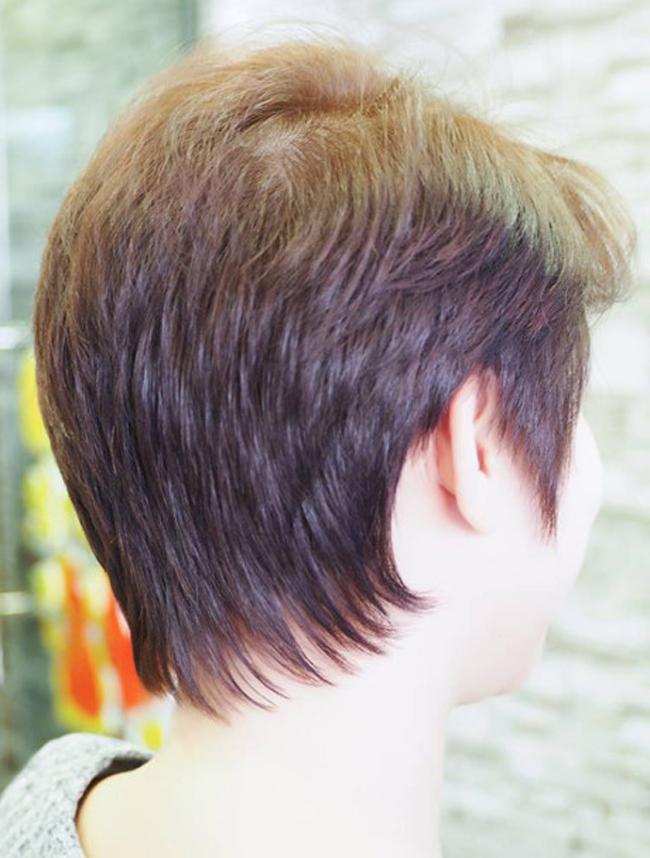 Chần chừ gì mà không thử một lần chơi lớn với những kiểu tóc tém hot nhất mùa hè này?-2