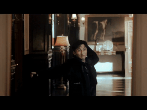 Clip: G-Dragon, Lan Khuê, Minh Tú bị Sơn Tùng 'hạ sát' trong MV 'Chạy ngay đi'