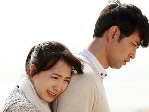 Biết tôi có bầu, anh đồng ý cưới nhưng bắt tôi bỏ thai vì sợ… người ta cười vào mặt