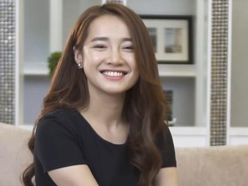 Bị hỏi bao giờ lấy chồng, Nhã Phương cười xòa: '30 chưa phải là Tết'