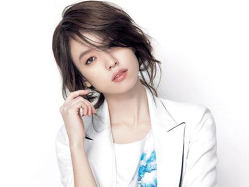 Tướng phụ nữ càng lấy chồng muộn càng sướng, sung túc một đời, không lo thiếu tiền bạc