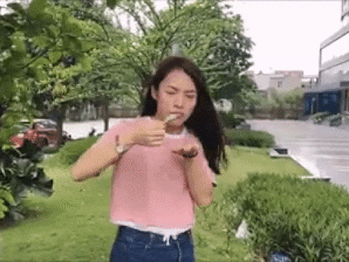 Hot girl - hot boy Việt: Khánh Vy vừa ăn kem vừa đọc rap thả thính crush