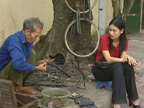 Loạt mốt trong 'Phía trước là bầu trời': Items tiếp tục gây bão, items chẳng bao giờ trở lại