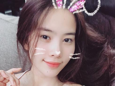 Tin sao Việt: Nam Em than thở về vấn đề bị 'cướp đi cuộc sống'