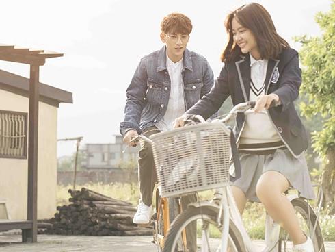 Ông chú soái ca Isaac trở lại đường đua Vpop bằng mối tình lệch tuổi