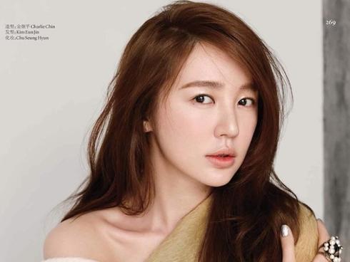 'Thái tử phi' Yoon Eun Hye tái xuất màn ảnh sau 3 năm bị tẩy chay