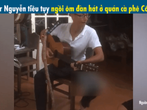 'Nam thần' showbiz Việt một thời Rocker Nguyễn bị bắt gặp thân thể tiều tụy, đàn hát kiếm sống qua ngày ở Côn Đảo