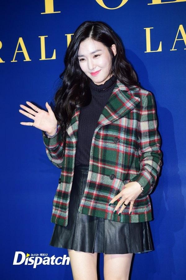 Tiffany cũng mắc lỗi dùng phấn nền quá trắng.