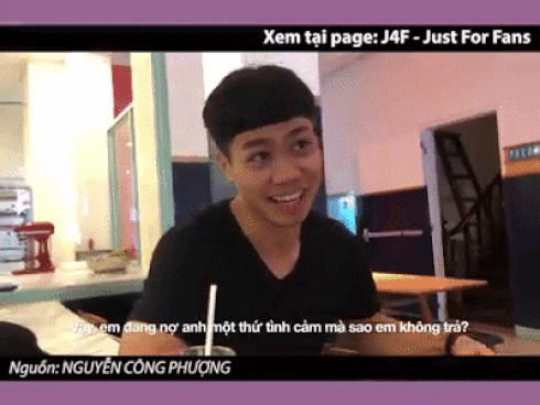 Công Phượng ngượng ngùng khi nói lời 'thả thính' với cô gái giấu mặt