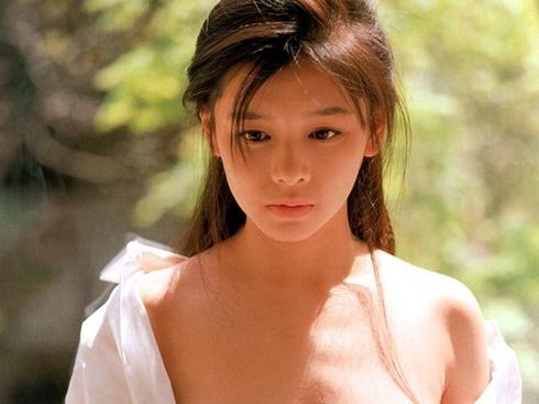 Từ Nhược Tuyên và cuộc đào thoát khỏi quá khứ đóng phim cấp 3-11