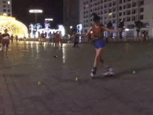 Hot girl - hot boy Việt: Quỳnh Anh Shyn khoe trình trượt patin điêu luyện từ 4 năm trước khiến fans trầm trồ