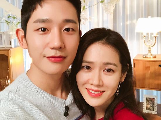 Sao Hàn 28/5: 'Chị đẹp' Son Ye Jin lần đầu lên tiếng chuyện hẹn hò Jung Hae In